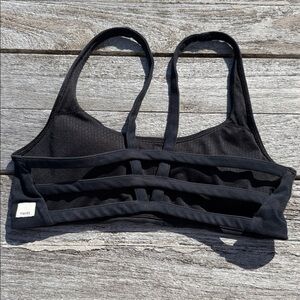 Vuori Yosemite Bra Women's Sports Bra Black Camo size XS‎ NWOT